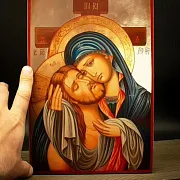 Подарочная деревянная икона Богоматери "Не рыдай Мене, Мати" — фотография 1