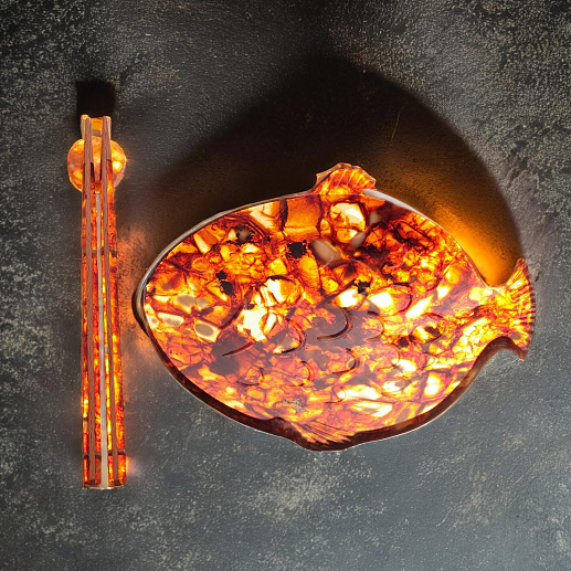 Коллекционная тарелка с палочками для еды из янтаря купить с доставкой Коллекционная тарелка с палочками для еды из янтаря