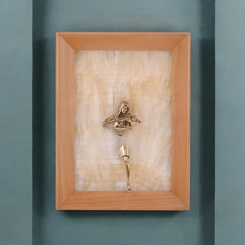Панно «Скрипачка» на натуральном ониксе — оригинальный подарок