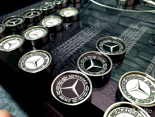 Стальные фишки «Mercedes» купить с доставкой Стальные фишки «Mercedes»