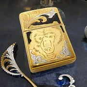 На память: Зажигалка Zippo с гравировкой "Медведь". Златоуст — фотография 1