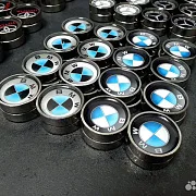 На память: Стальные фишки для нард «BMW» — фотография 3