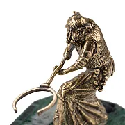 Ручная работа: Статуэтка «Баба Яга» из бронзы на змеевике — фотография 3